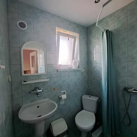 Maszop - Pokoje Goscinne Homestay *