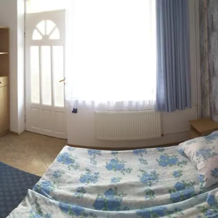 Maszop - Pokoje Goscinne Homestay *